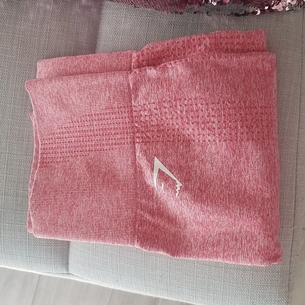 SOLD! GYMSHARK VITAL SEAMLESS (S)